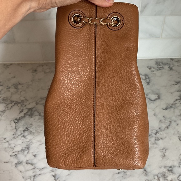 Tory Burch Slouchy Thea Chain Tote - Picture 6 of 16